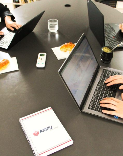 imagen apply nosotros 01-min